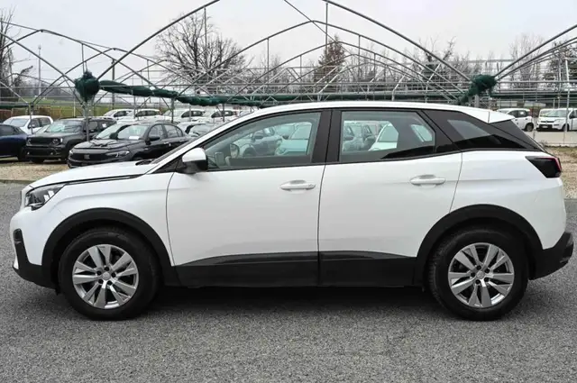 Peugeot 3008 view 8
