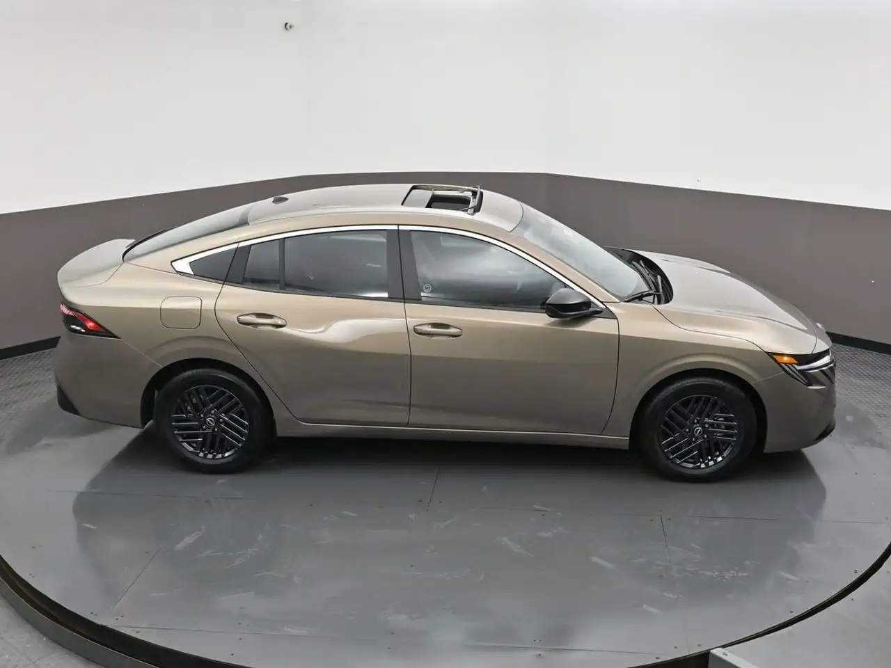 Nissan Sentra снимка Nissan Sentra