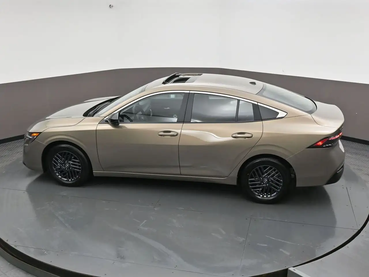 Nissan Sentra снимка Nissan Sentra
