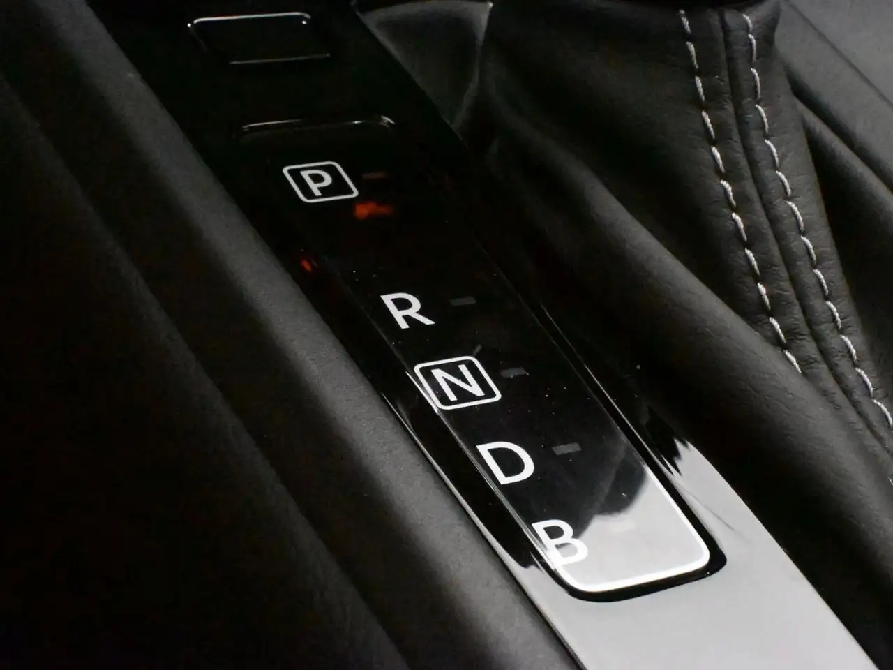 Nissan Sentra снимка Nissan Sentra