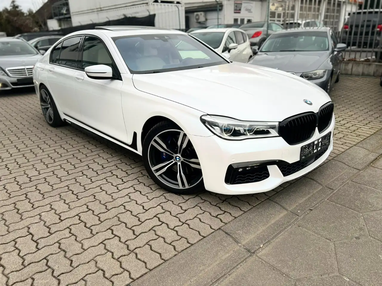 BMW 750