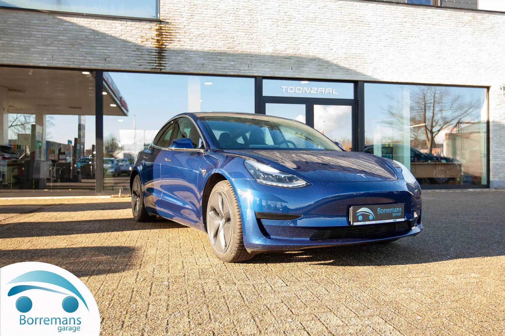 Tesla Model 3 50 KWH STANDAARD PLUS AUTOPILOT RANGE 409-531KM Blauw - 1