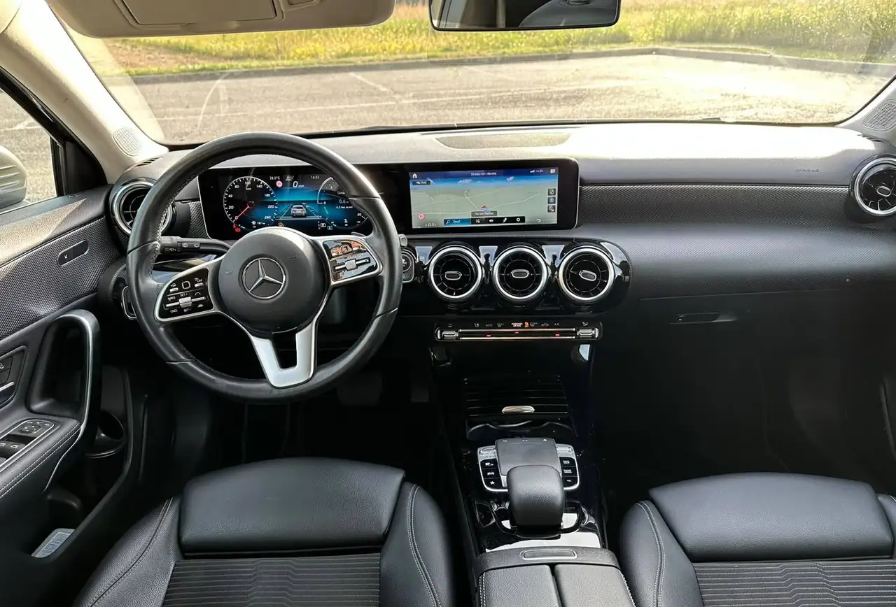 Mercedes-Benz A 180