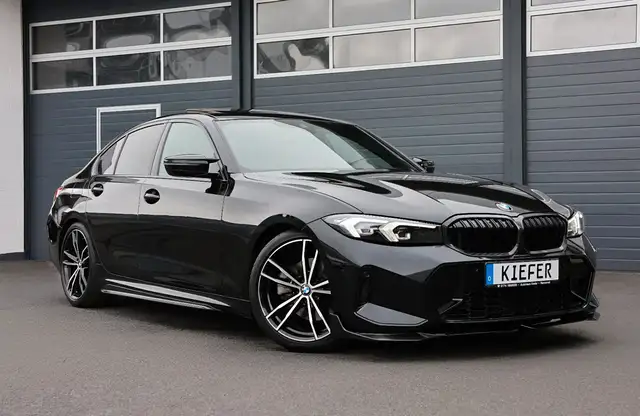 BMW 330 i M/CarPlay/SHZ/Cockpit/TOTW/SPUR/KAMERA/R19
