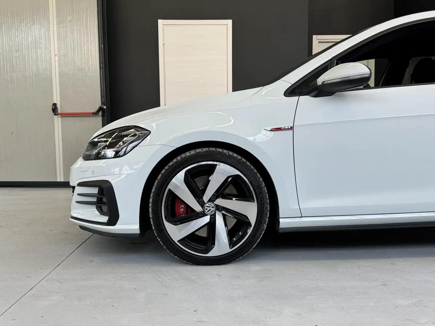 Volkswagen Golf GTI 5p 2.0 tsi Performance 245cv dsg - 1