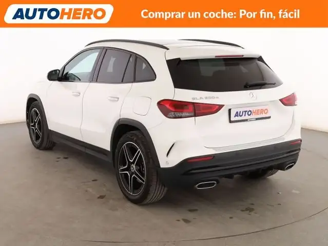 Mercedes-Benz Gla Class view 4
