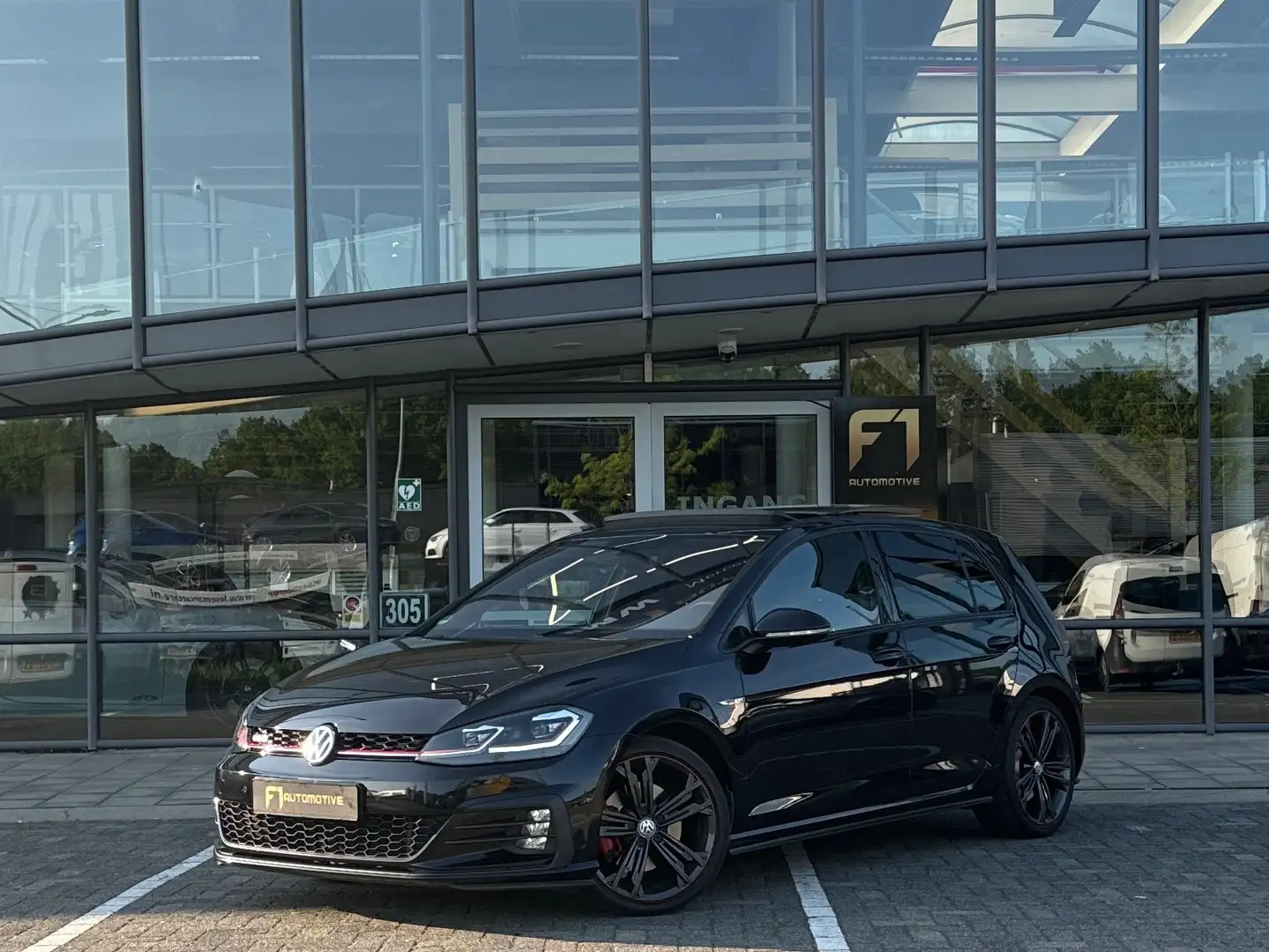 Volkswagen Golf GTI 2.0 TSI Performance Pano|ACC|Sfeer|Carplay Noir - 1