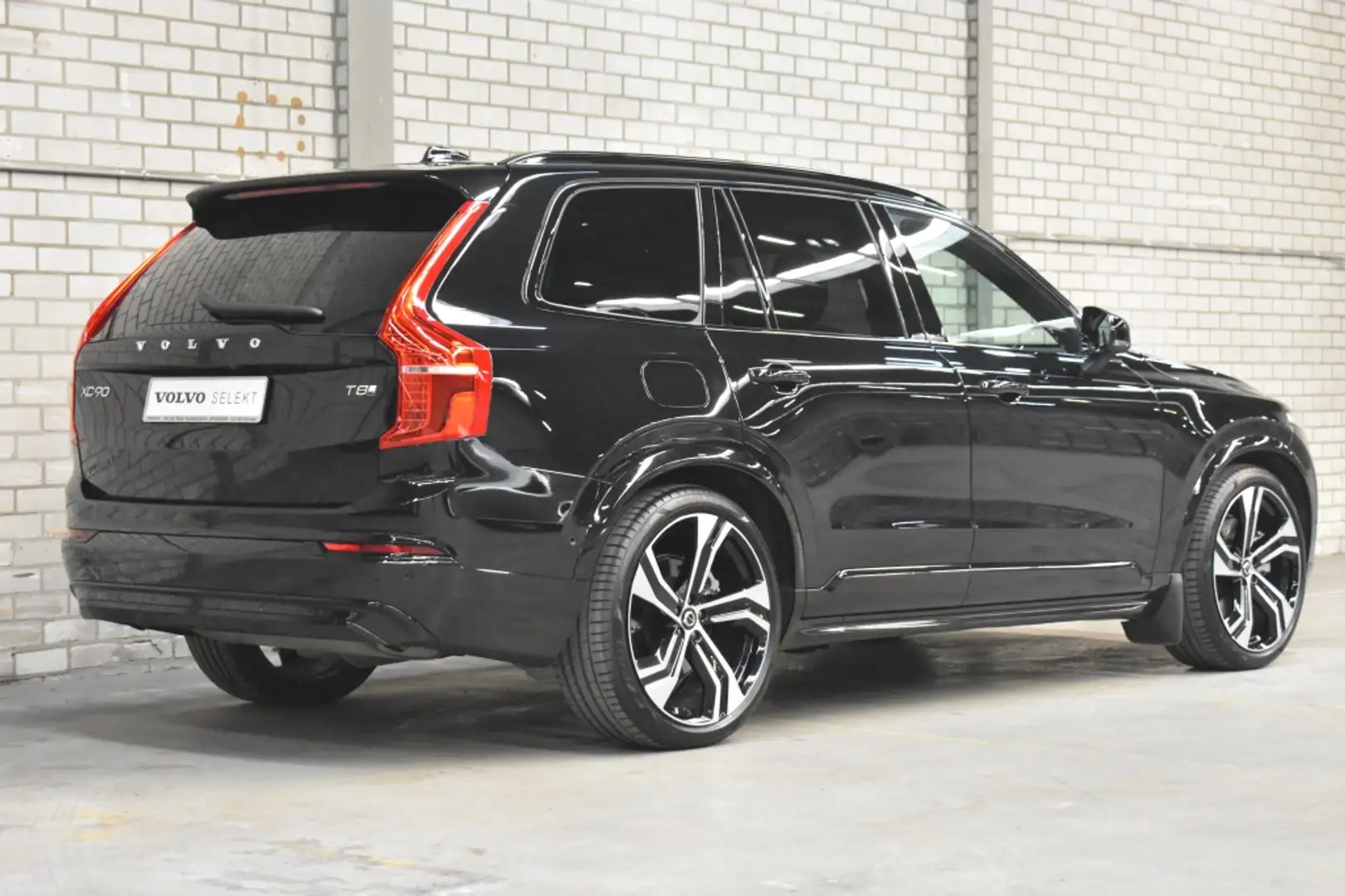 Volvo XC90 T8 455PK AWD Ultra Dark | Trekhaak | Luchtvering | Zwart - 2