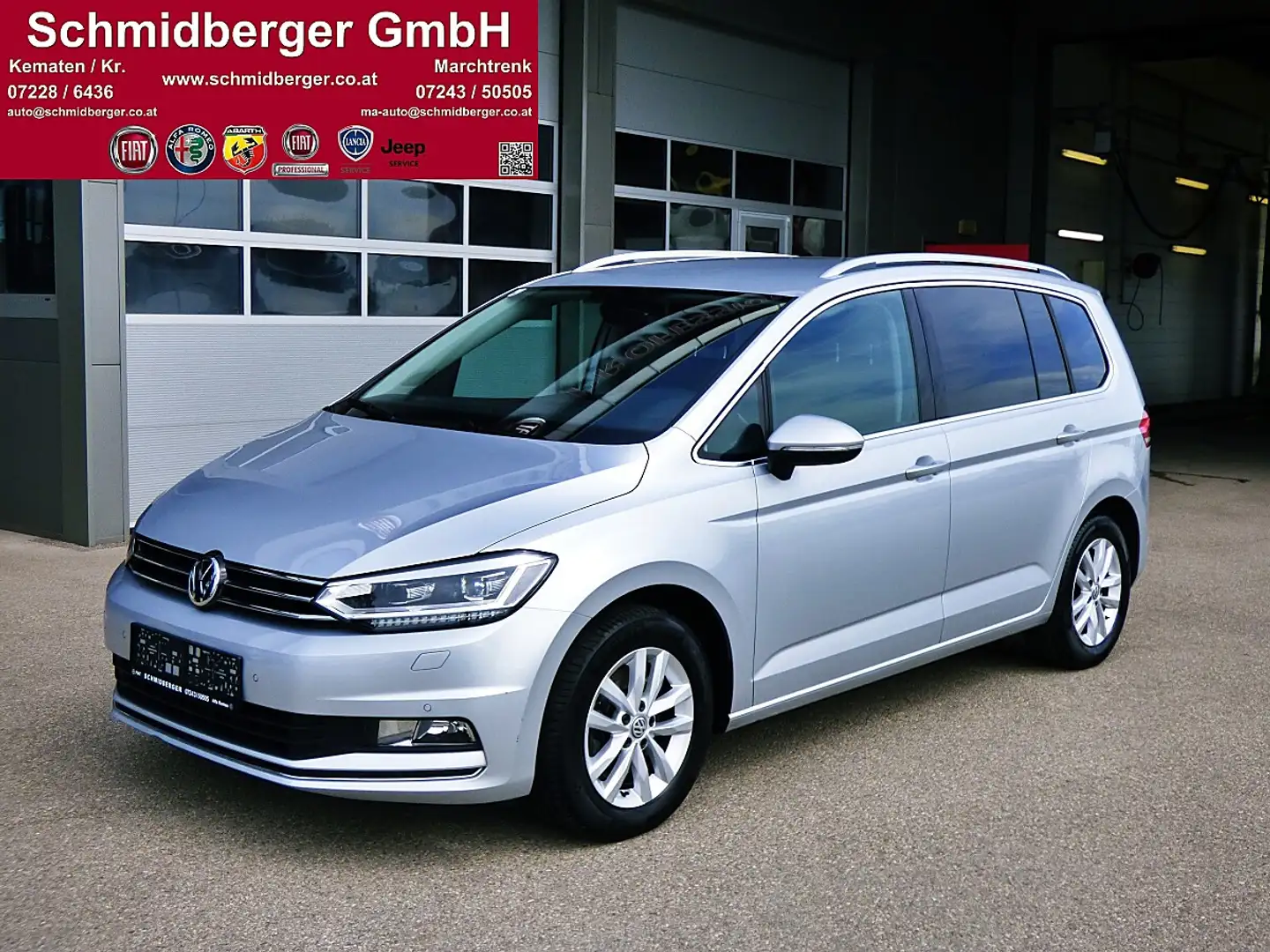 Volkswagen Touran Highline 1,6 SCR TDI DSG  LED/AHK Silber - 1