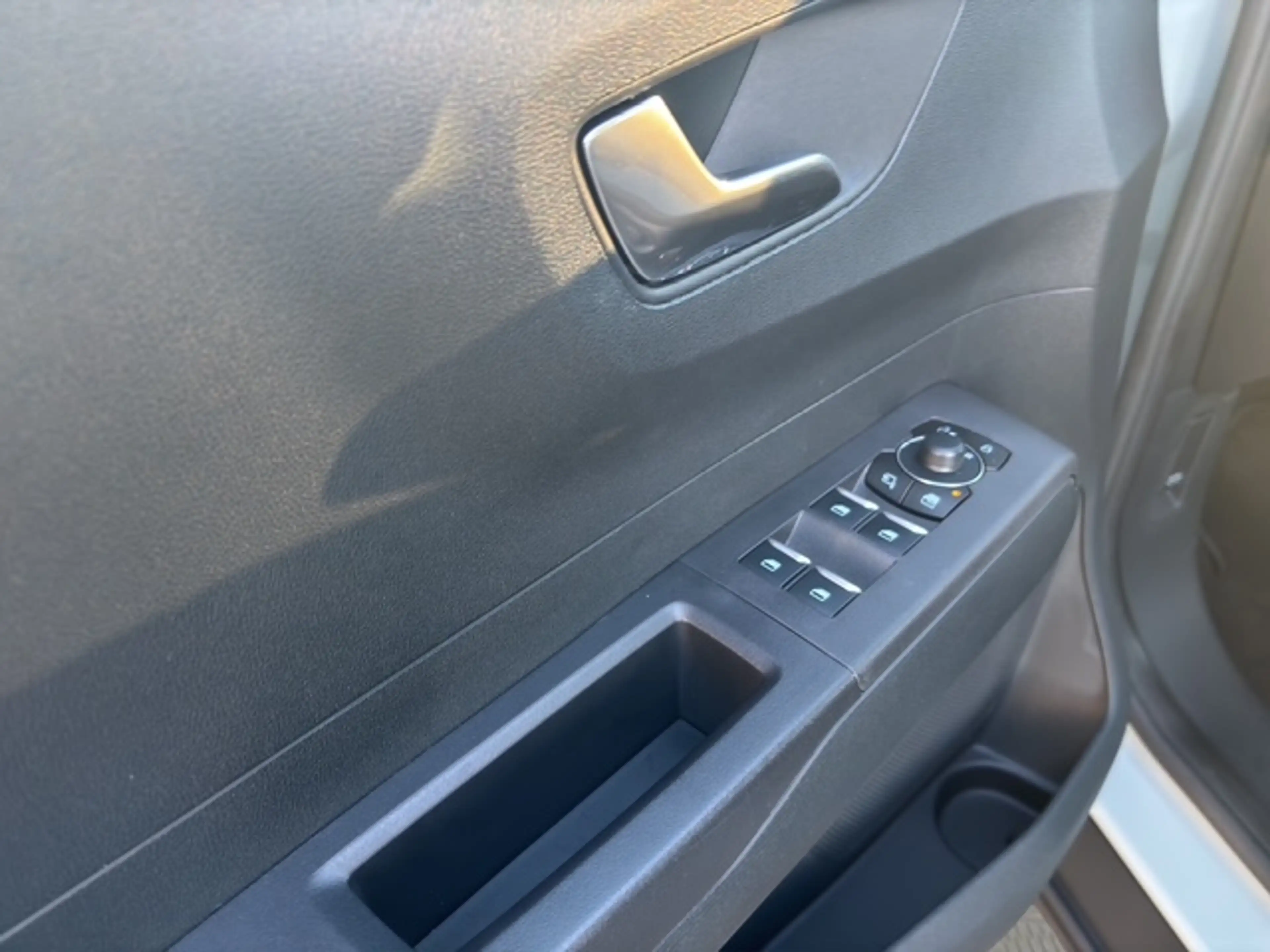 Ford Tourneo Courier Titanium Fahrerassistenz-Paket 3 — photo 12