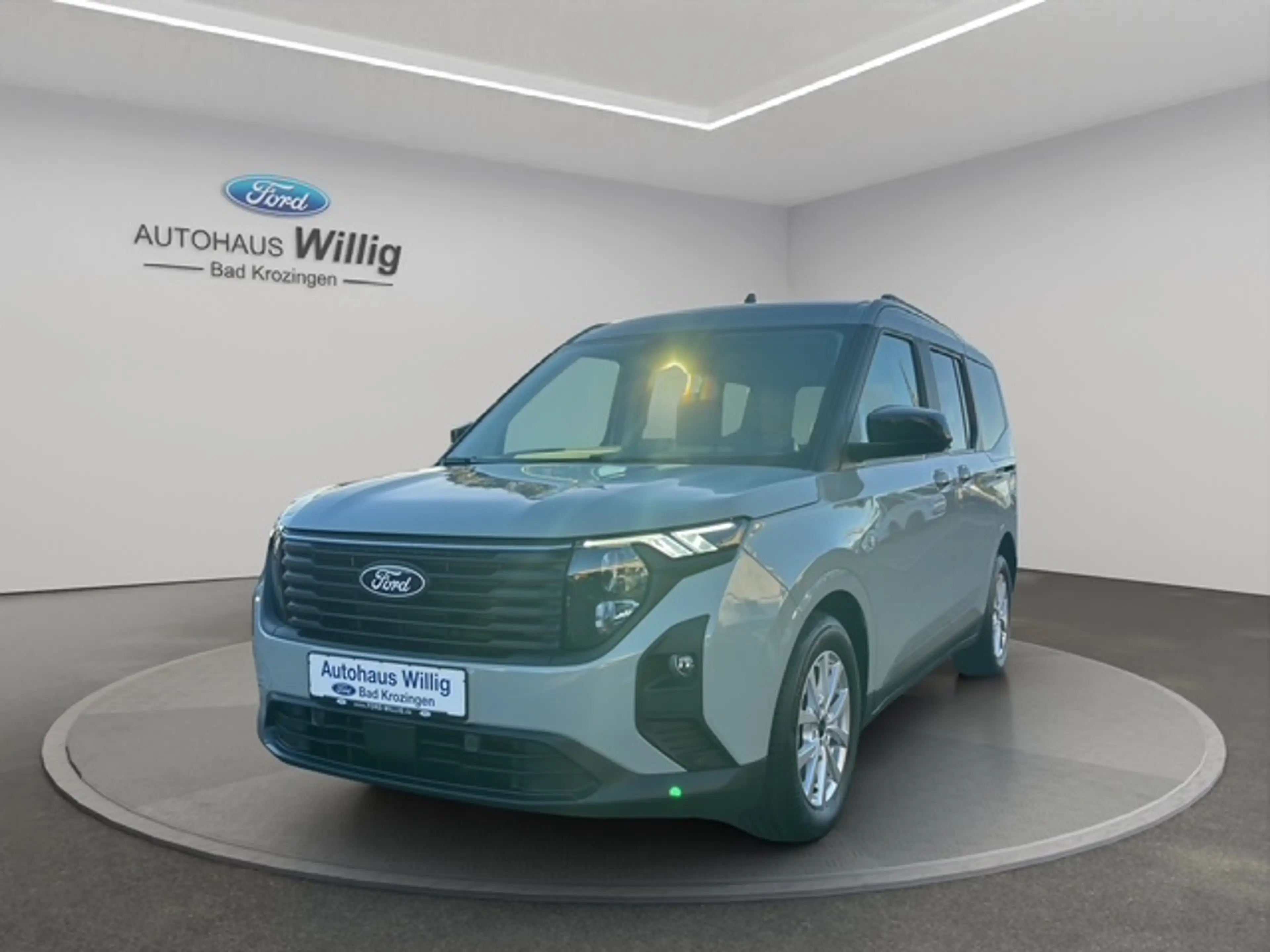Ford Tourneo Courier Titanium Fahrerassistenz-Paket 3