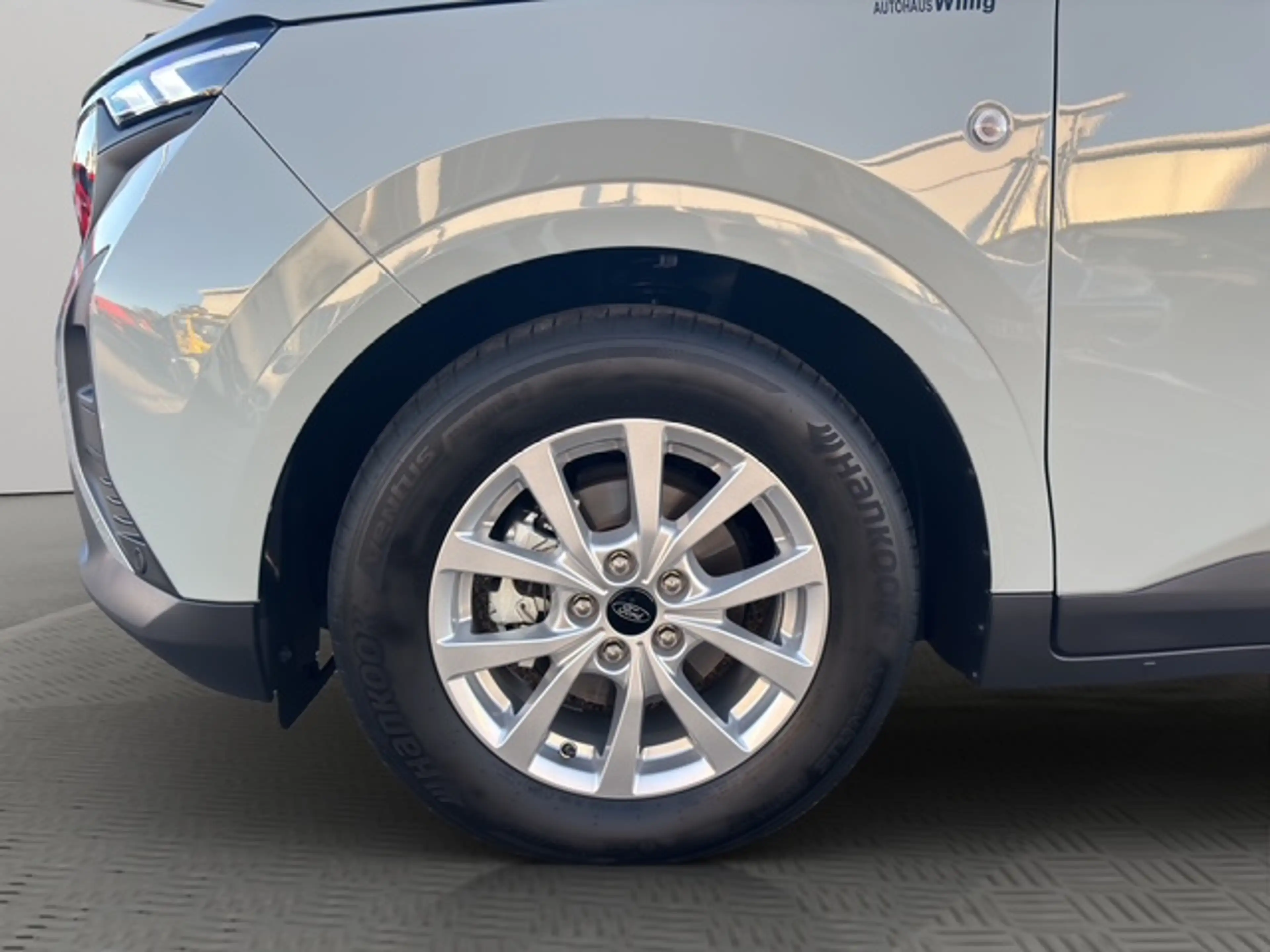 Ford Tourneo Courier Titanium Fahrerassistenz-Paket 3 — photo 9