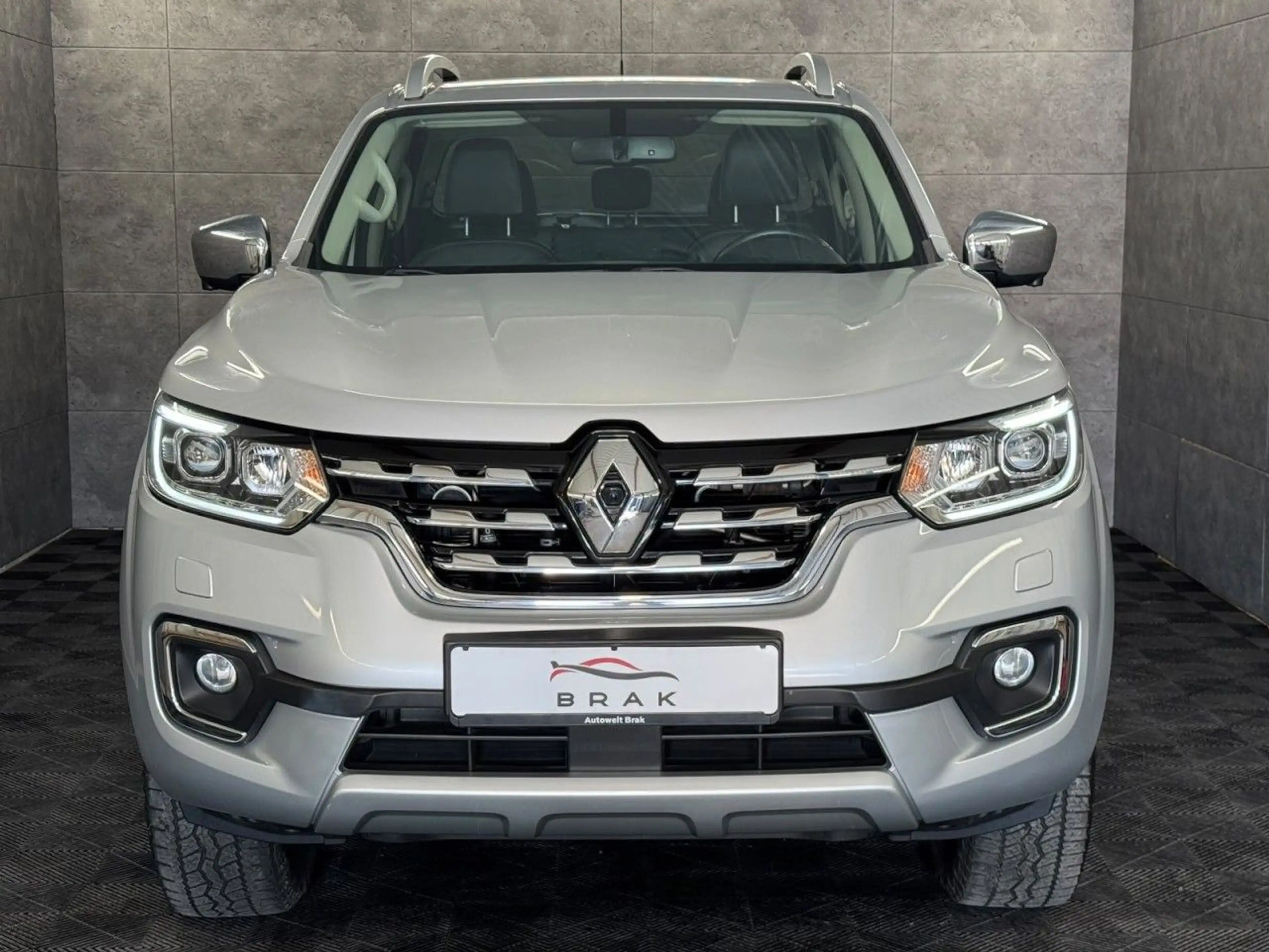 Renault Alaskan Intens Double Cab 4x4 Aut*Navi*LED*Tempo — photo 2