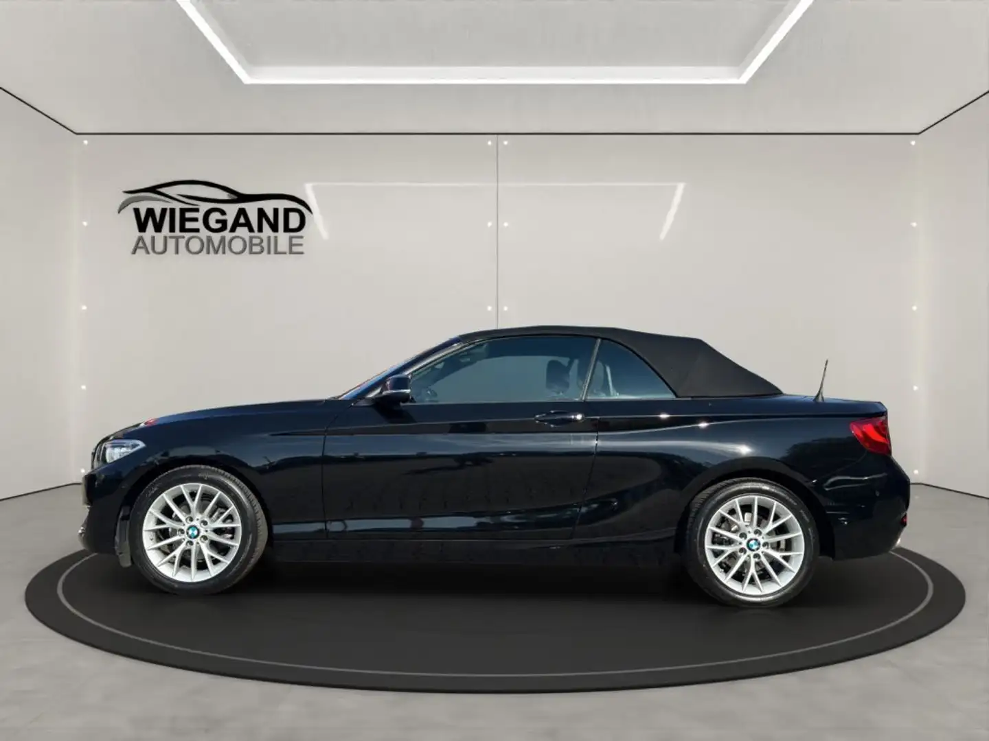 BMW 218 d Cabrio AUT+PDC+XENON+STZH+TEMPOMAT+KLIMAAUT Schwarz - 2