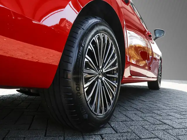 Volkswagen Passat view 7