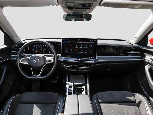 Volkswagen Passat view 13
