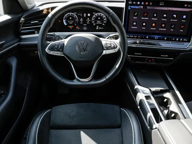Volkswagen Passat view 15