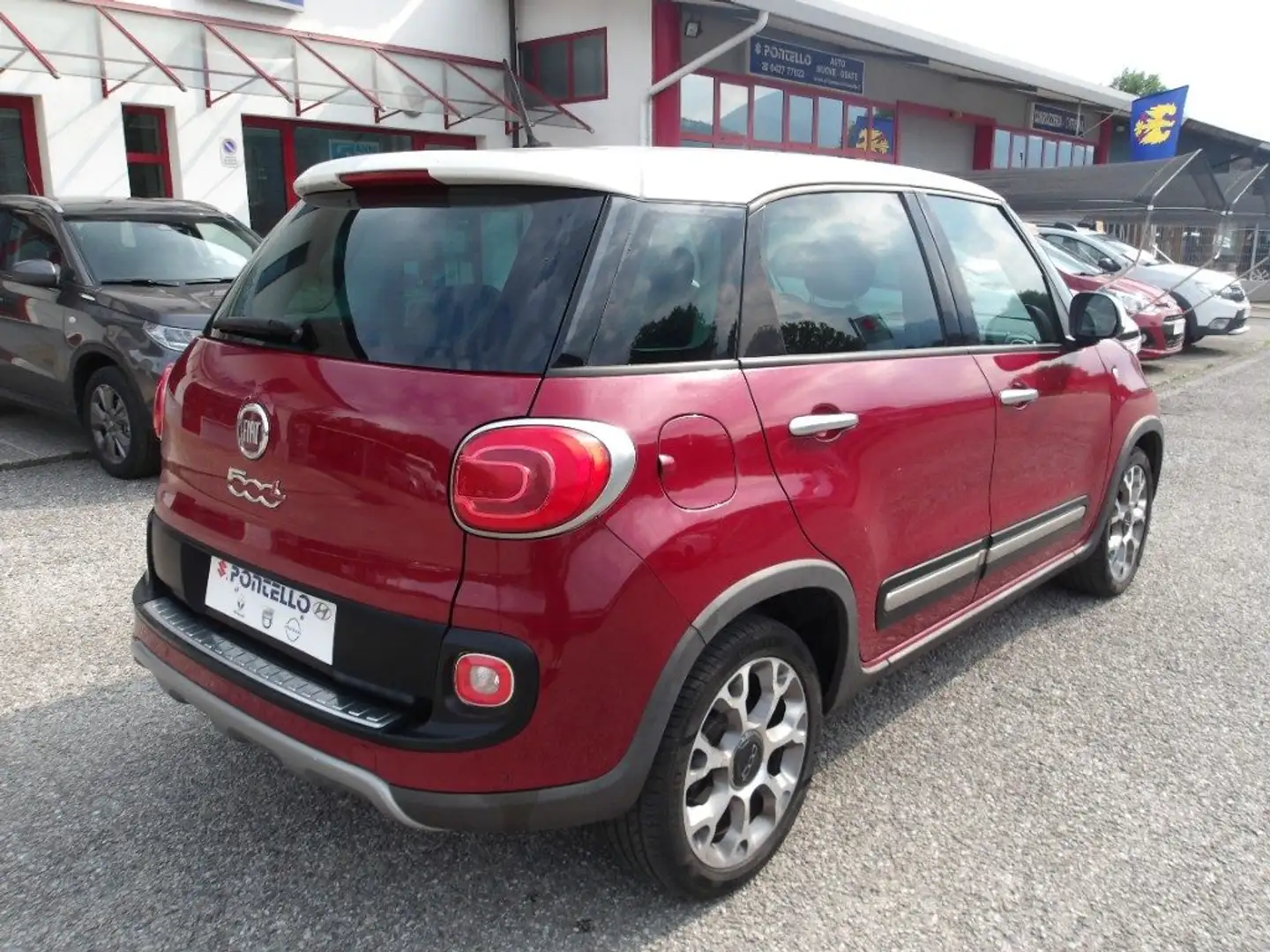 Fiat 500L 1.3 MJT 95cv EURO 6 Trekking Rosso - 2