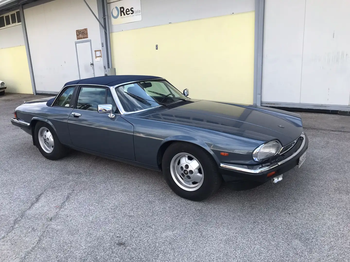 Jaguar XJSC V12 Albastru - 2