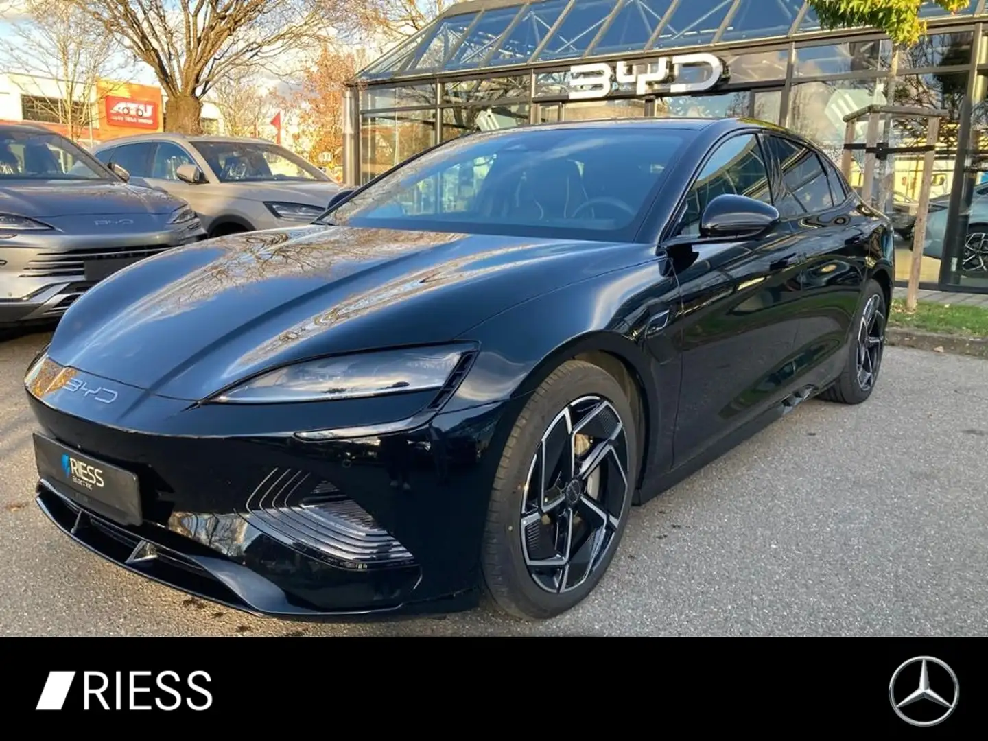 BYD Seal Excellence AWD PANO HUD 360 KEYLESS LEDER Schwarz - 1