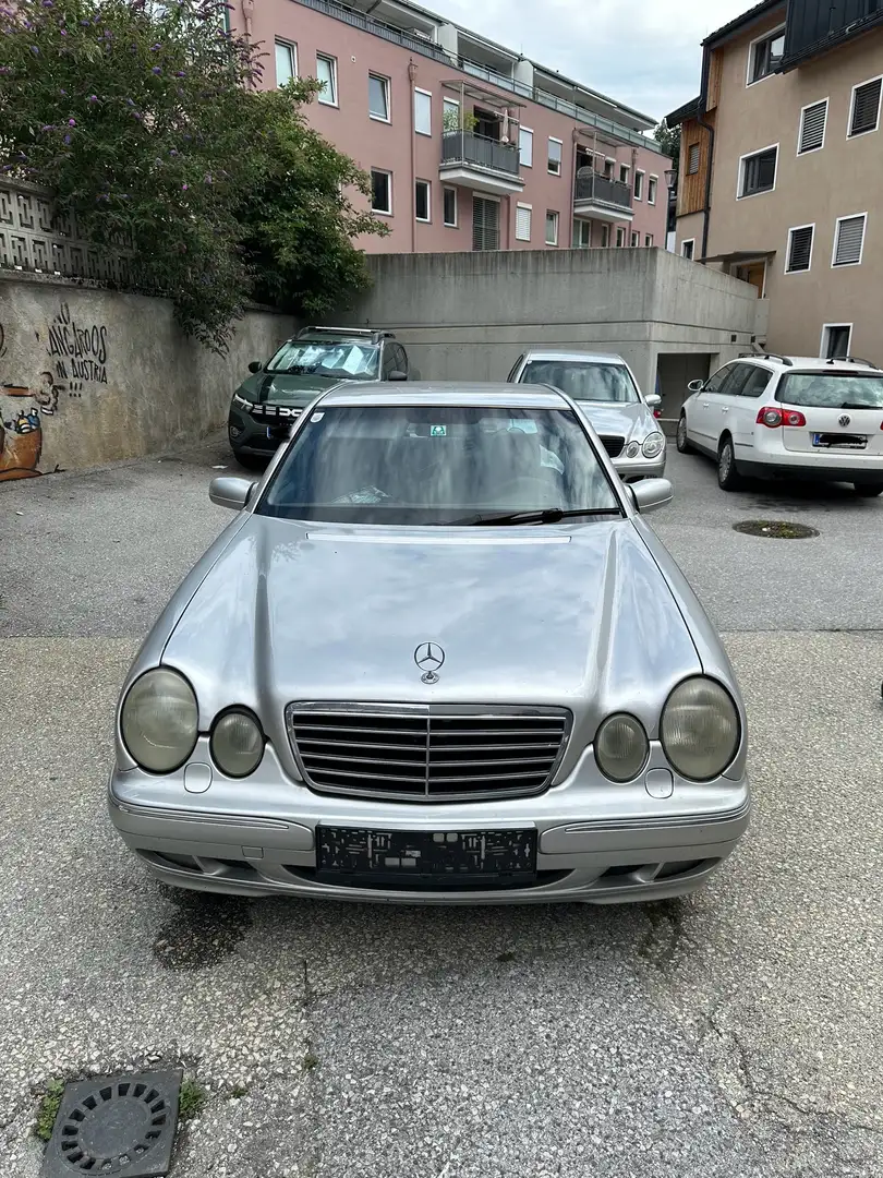 Mercedes-Benz E 200 Avantgarde CDI - 1