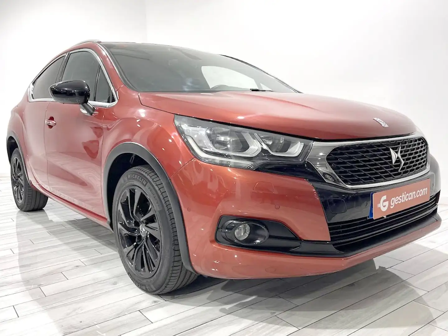 DS Automobiles DS 4 1.2 PureTech S&S Desire 130 Orange - 2
