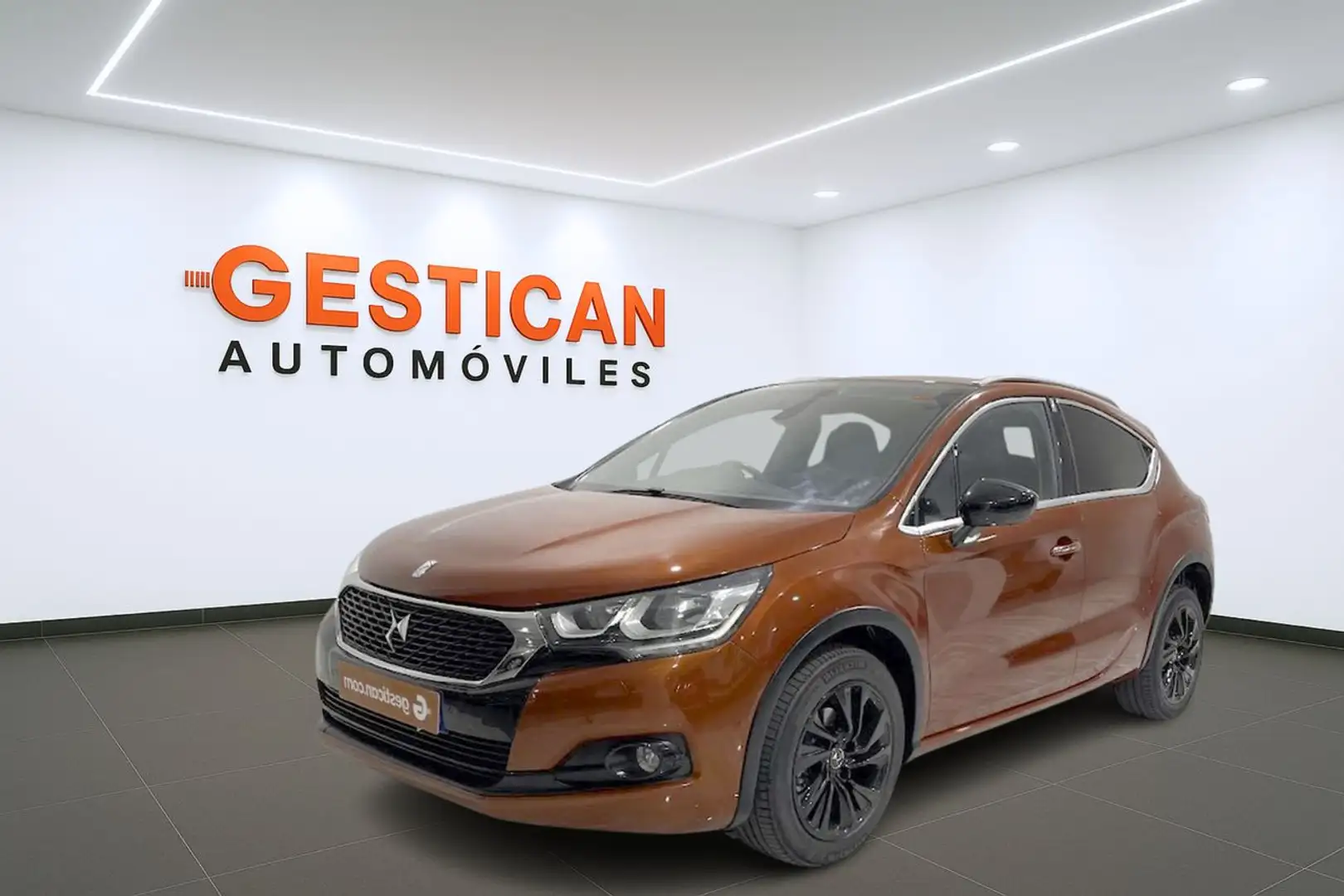 DS Automobiles DS 4 1.2 PureTech S&S Desire 130 Orange - 1