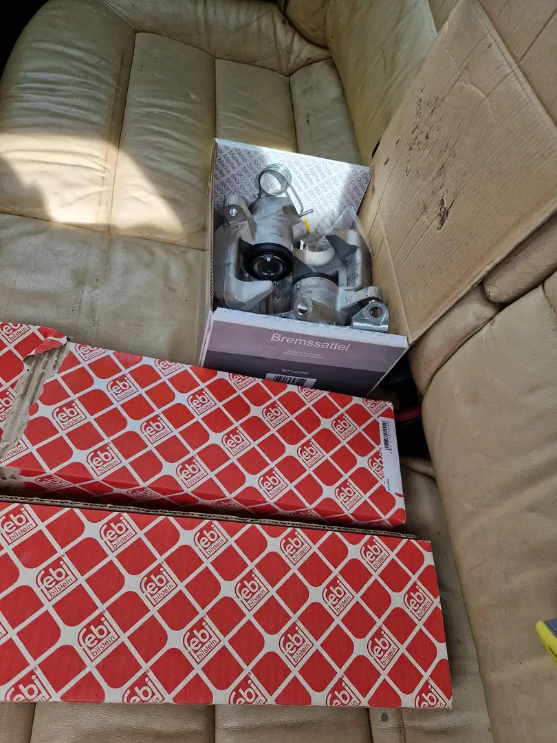 Audi A6 Avant 2,5 Business TDI Schaltgetriebe - 2