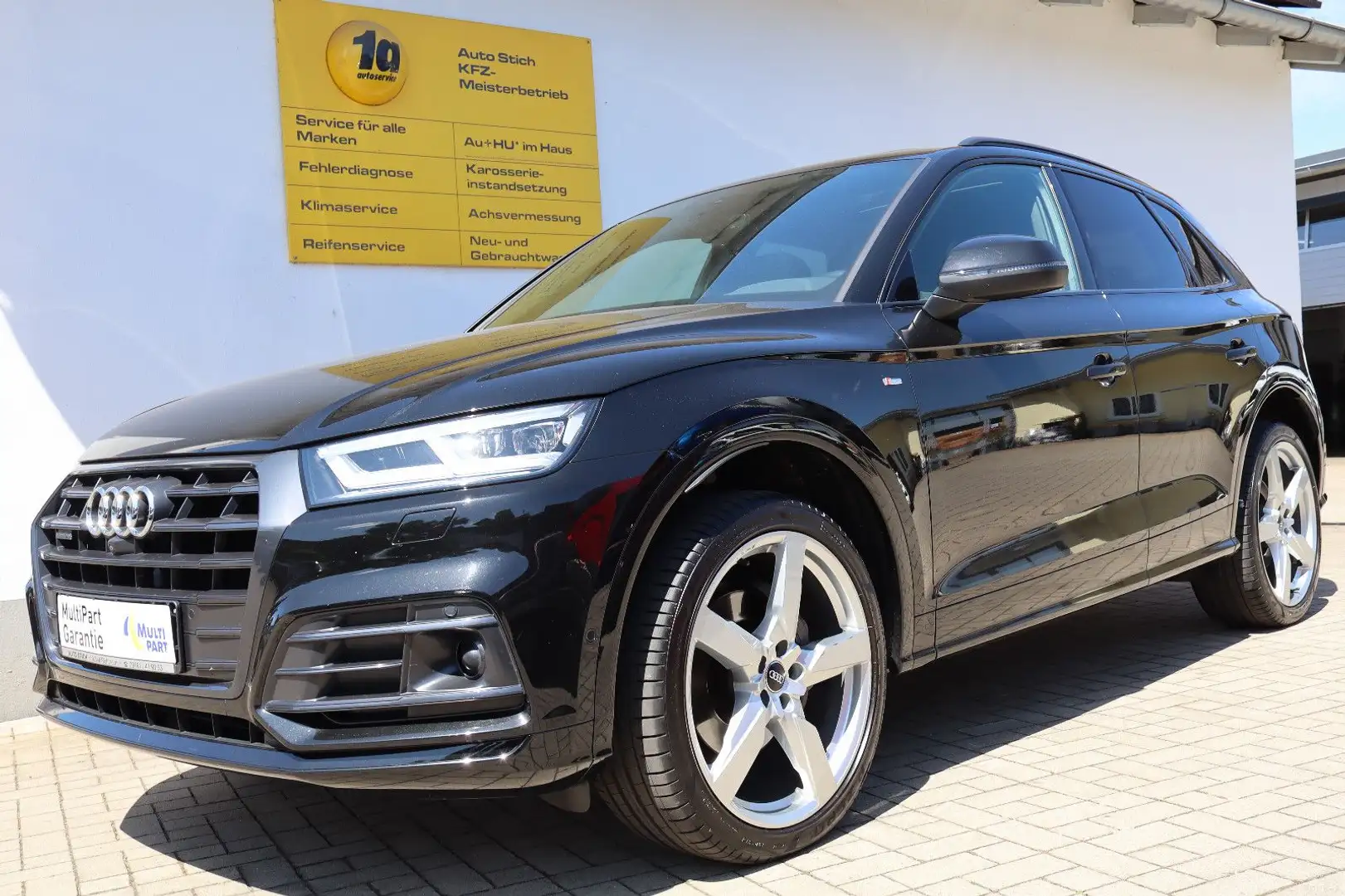 Audi Q5 40TDI quattro S-Line Matrix-Beam/AHK/PANO/DAB Schwarz - 1