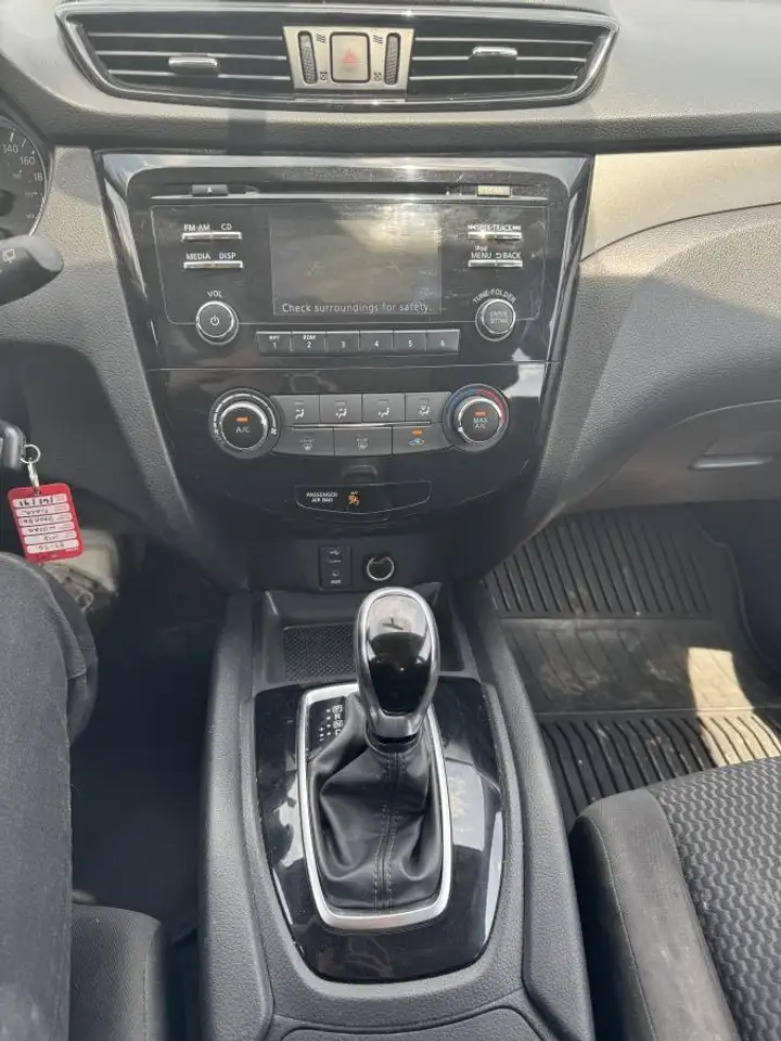 Nissan Qashqai снимка Nissan Qashqai