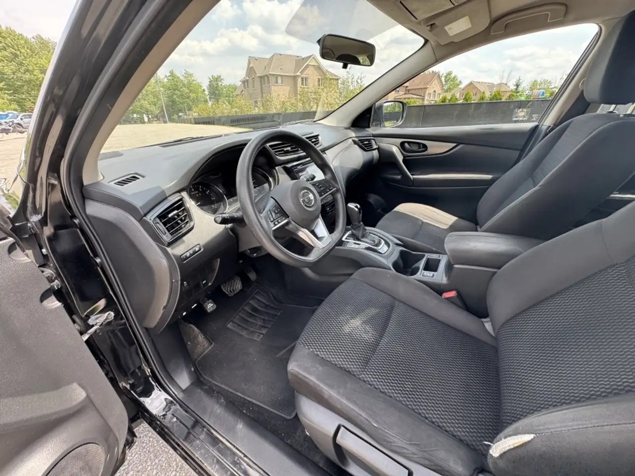 Nissan Qashqai снимка Nissan Qashqai