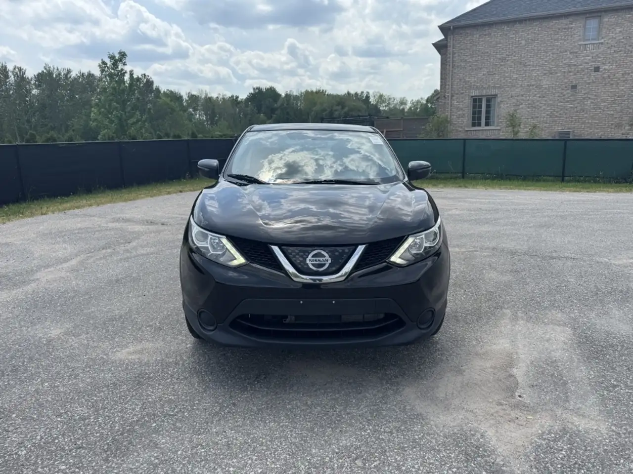 Nissan Qashqai снимка Nissan Qashqai