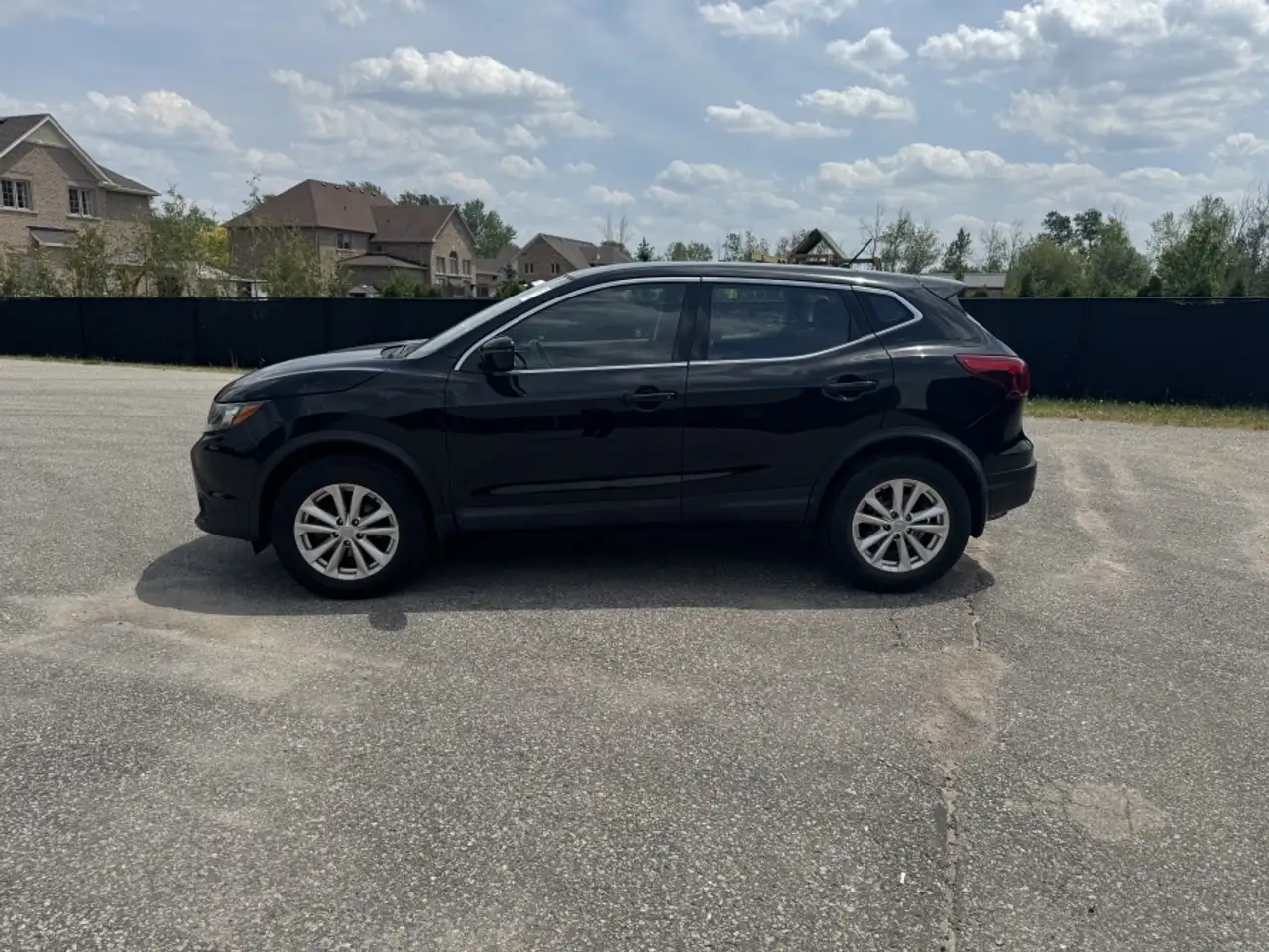 Nissan Qashqai снимка Nissan Qashqai