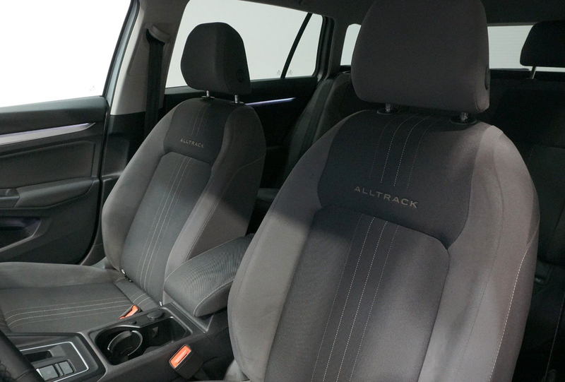 Volkswagen Golf VIII Variant Alltrack 4Motion 2.0 TDI*AHK* — photo 10