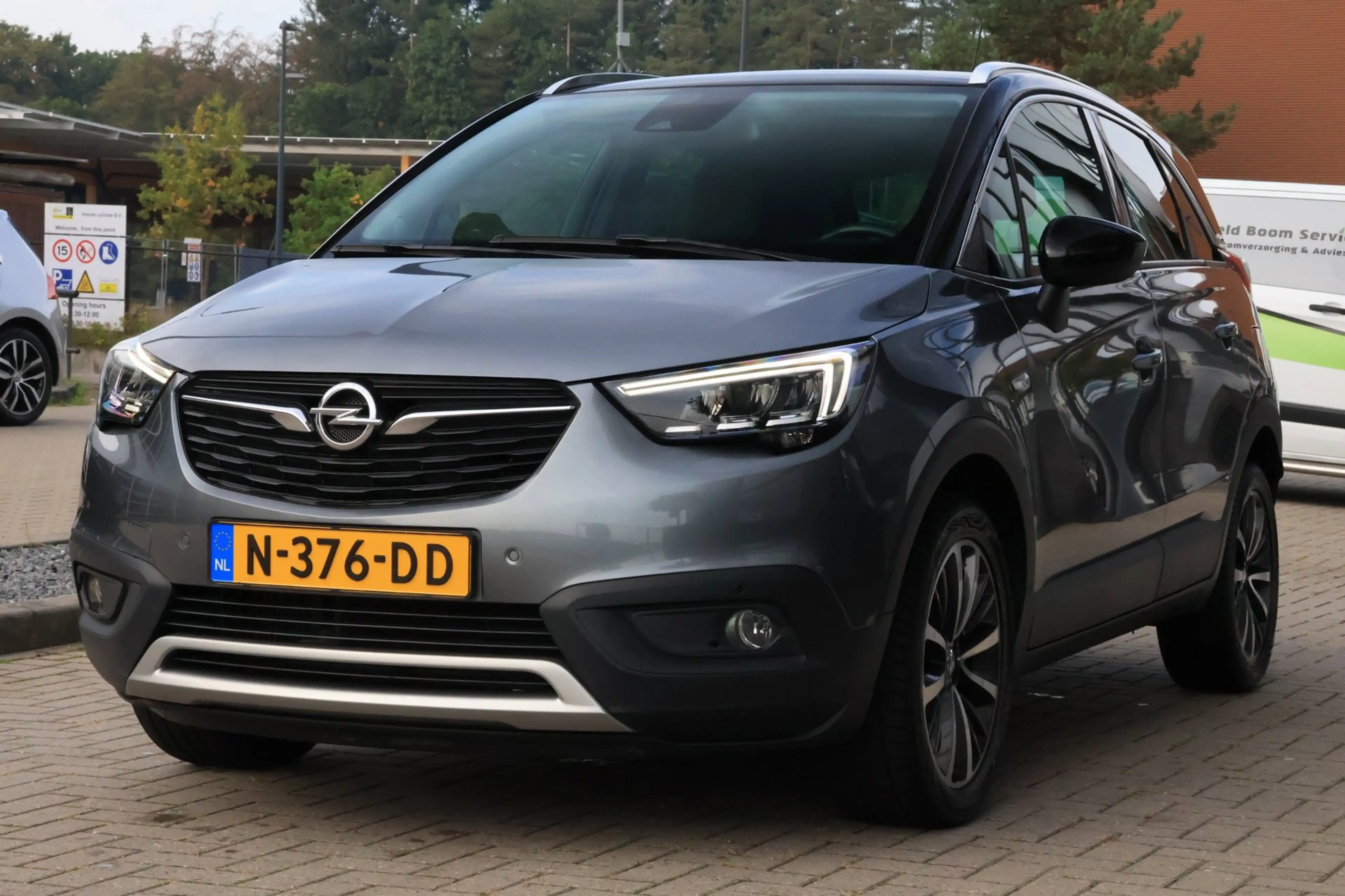 Opel Crossland X 1.2 Turbo Innovation — photo 6