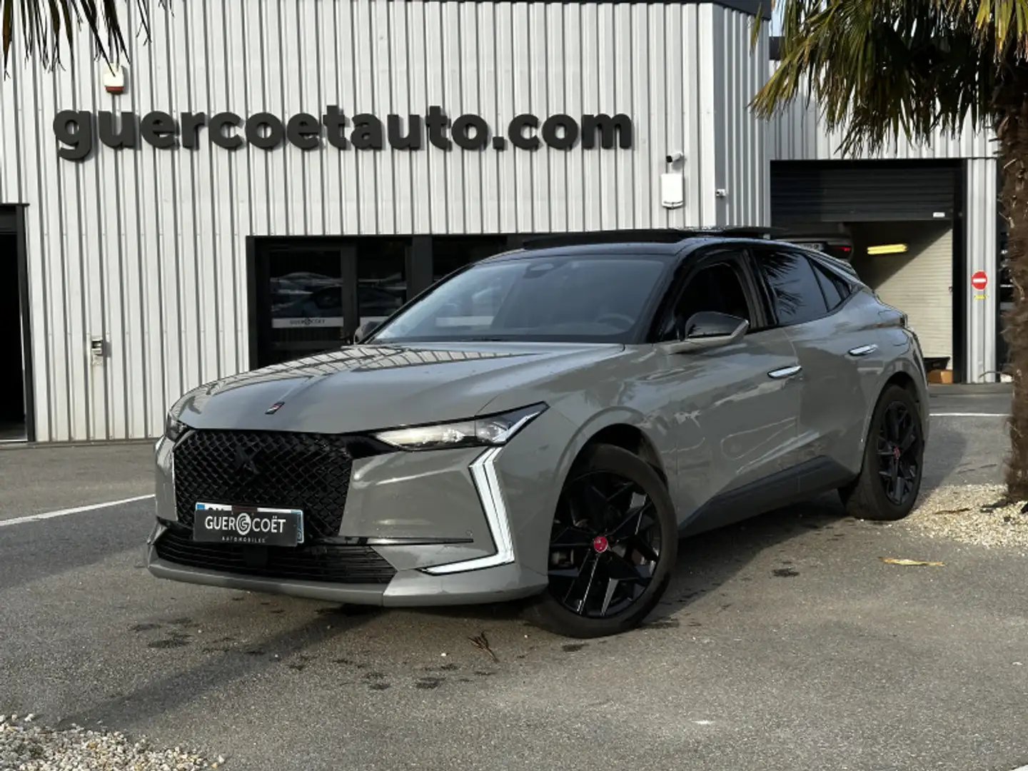 DS Automobiles DS 4 E-TENSE 225CH PERFORMANCE LINE + Gris - 2