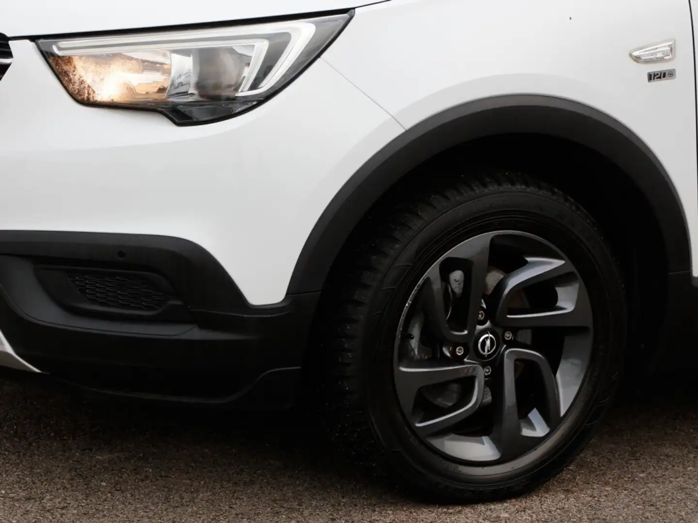 Opel Crossland X 1,2 Turbo 120 Jahre Edition *PDC*SHZ*TEMPOMAT* Weiß - 2