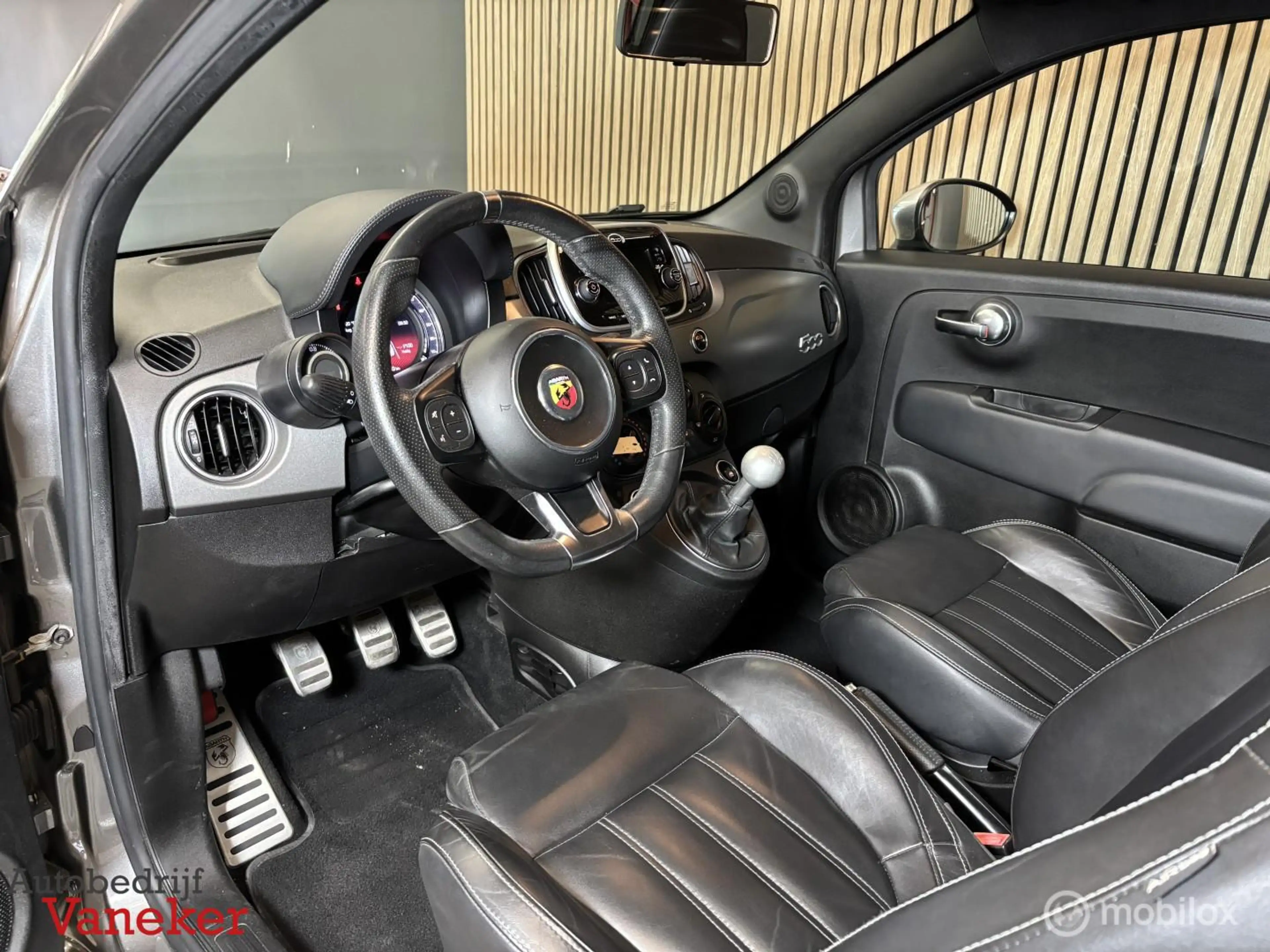 Abarth 595 Turismo 1.4 T-Jet Turismo|MONZA Uitlaat | LEDER | 84DKM — photo 24