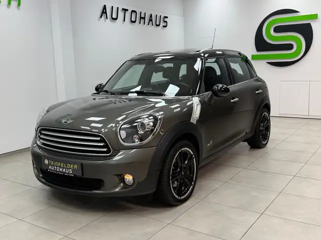 Mini Countryman view 3