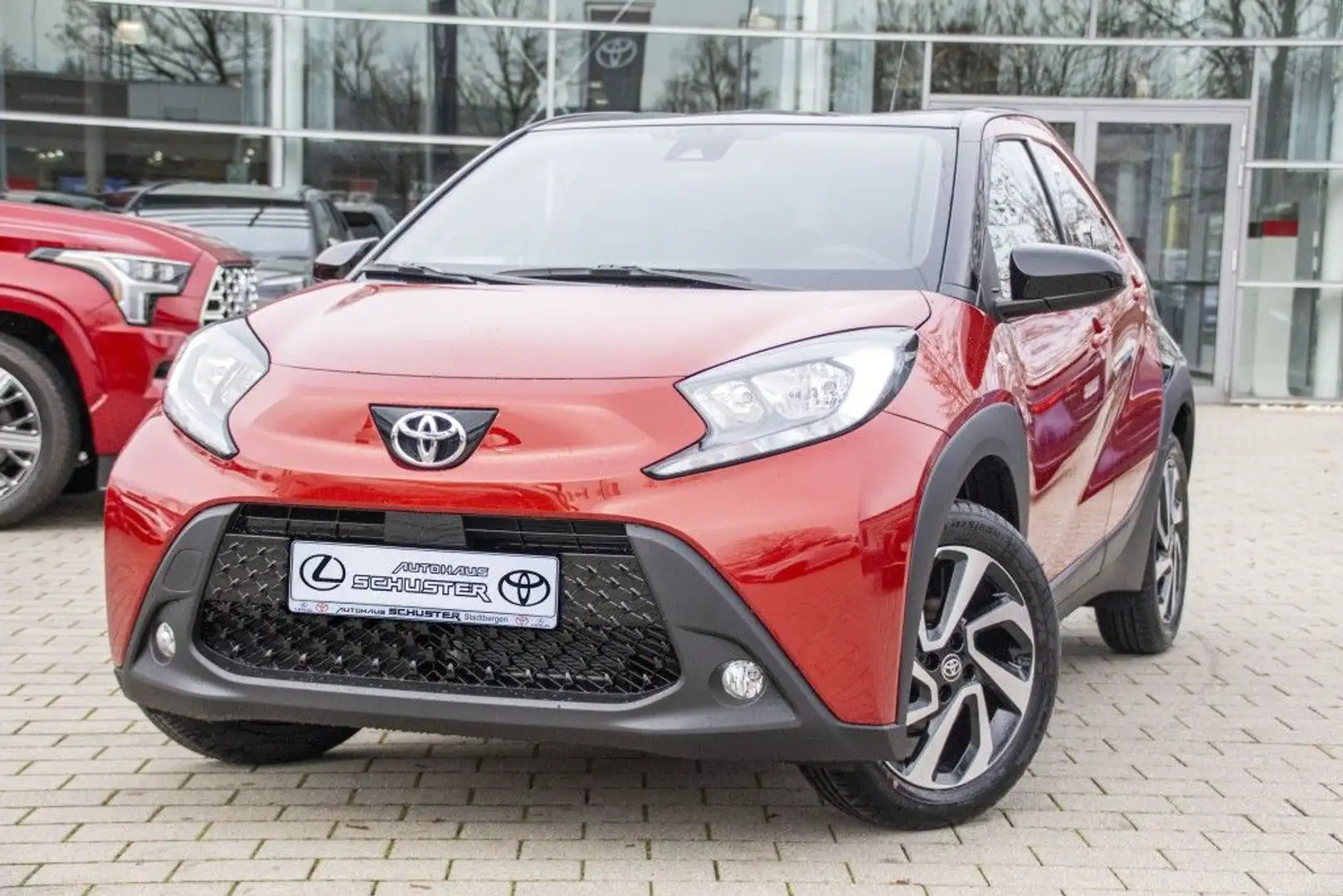 Toyota Aygo X Team D Roşu - 1
