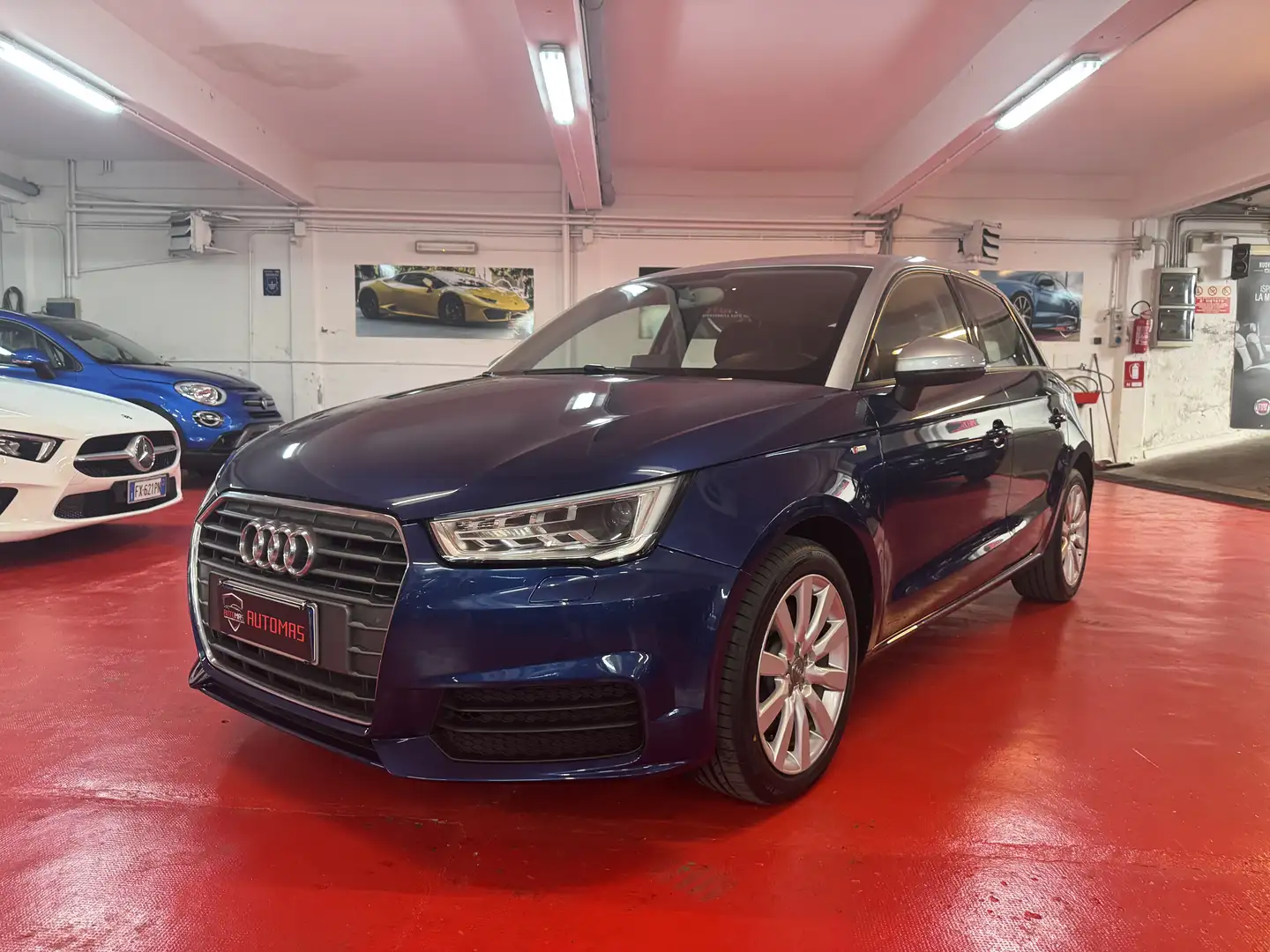 Audi A1 Sportback 1.6 tdi ATTRACTION PERFETTA Blauw - 1