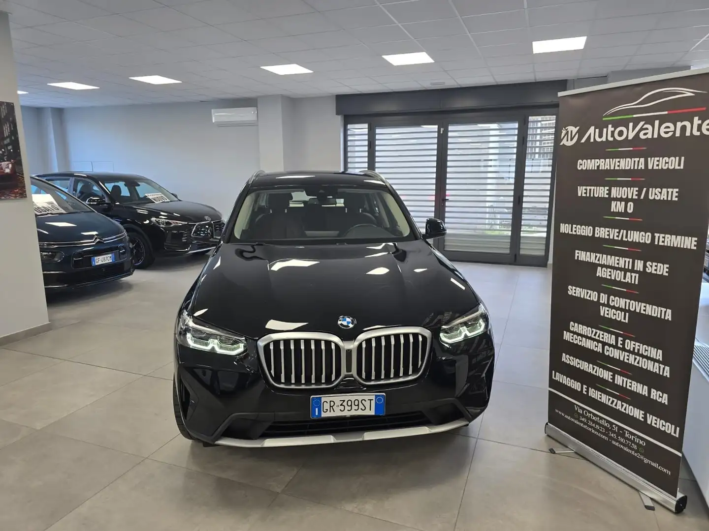 BMW X3 M X3 sDrive18d 48V Msport Zwart - 2