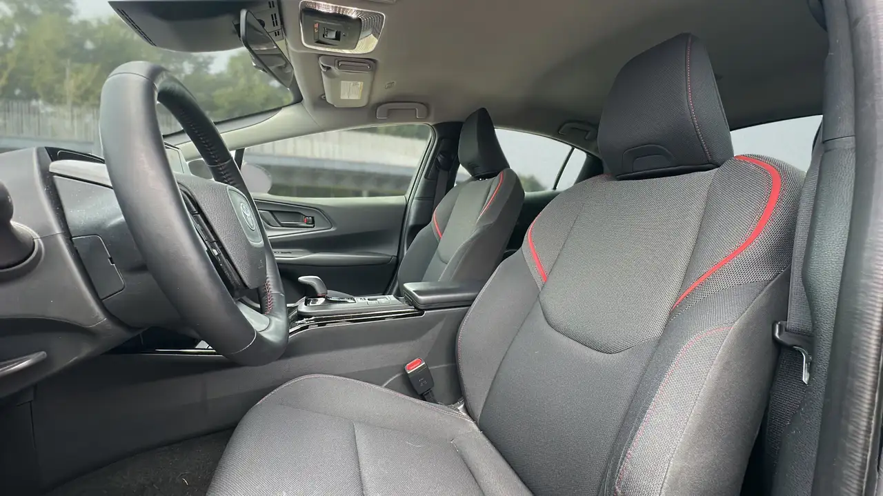Toyota Prius Prime photo Toyota Prius Prime