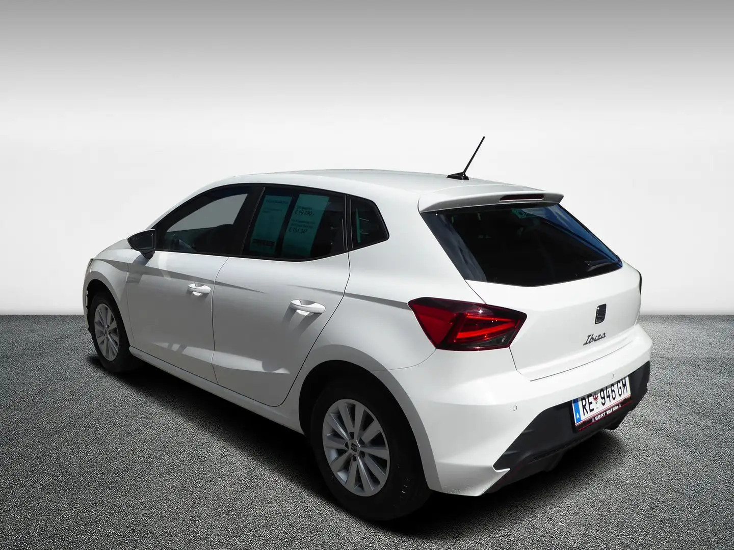 SEAT Ibiza Reference 1.0 TSI 95PS Weiß - 2
