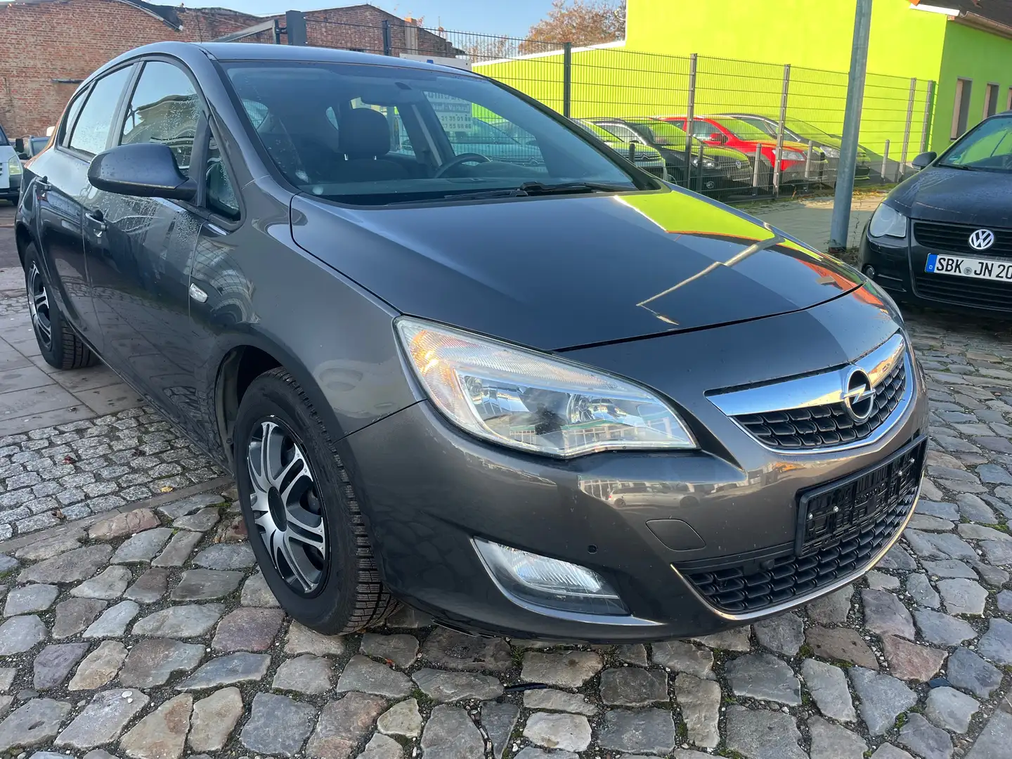 Opel Astra Edition Grau - 2