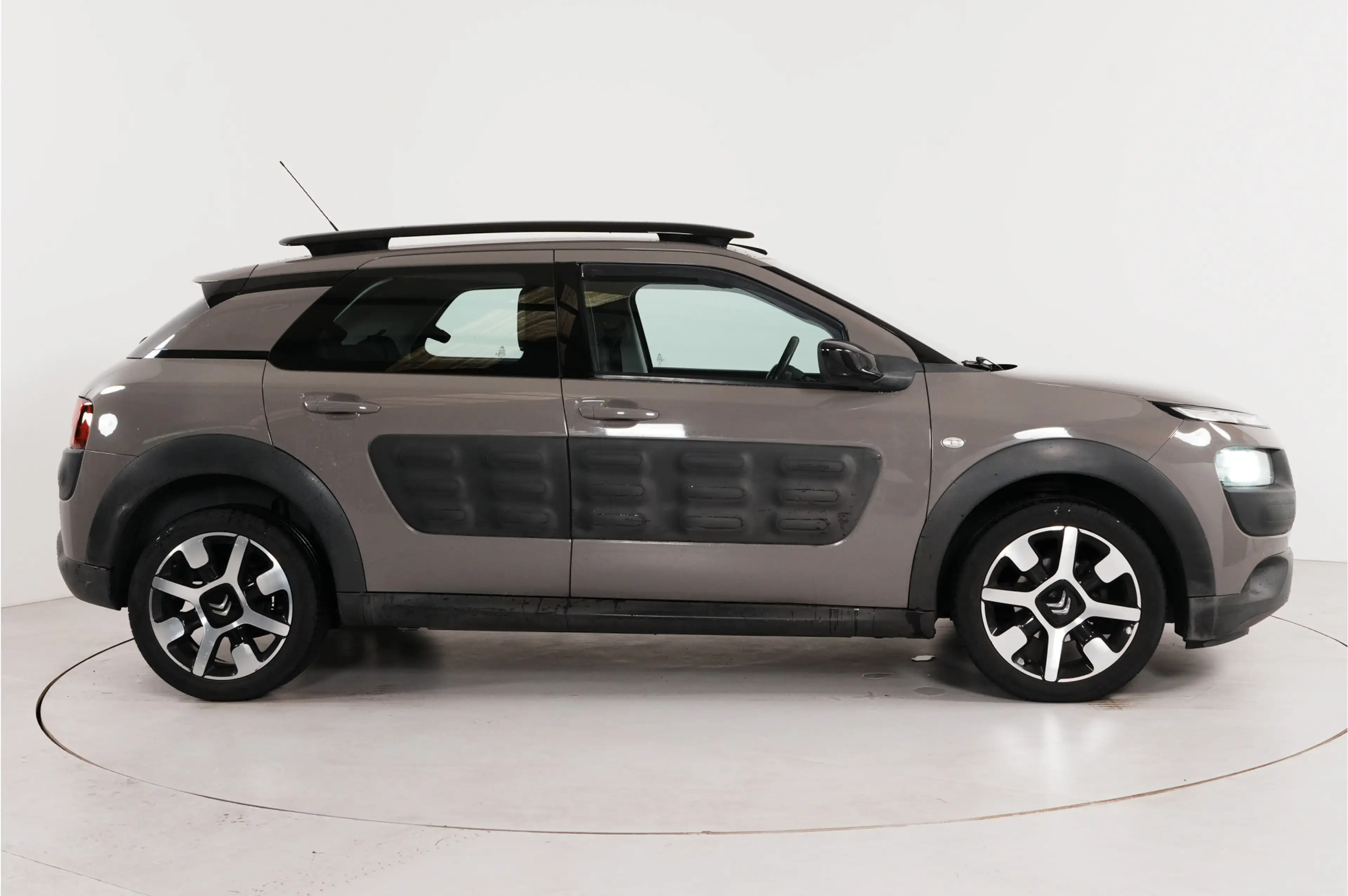 Citroen C4 Cactus 1.6 BlueHDi Feel | Trekhaak | Cruise | — photo 4