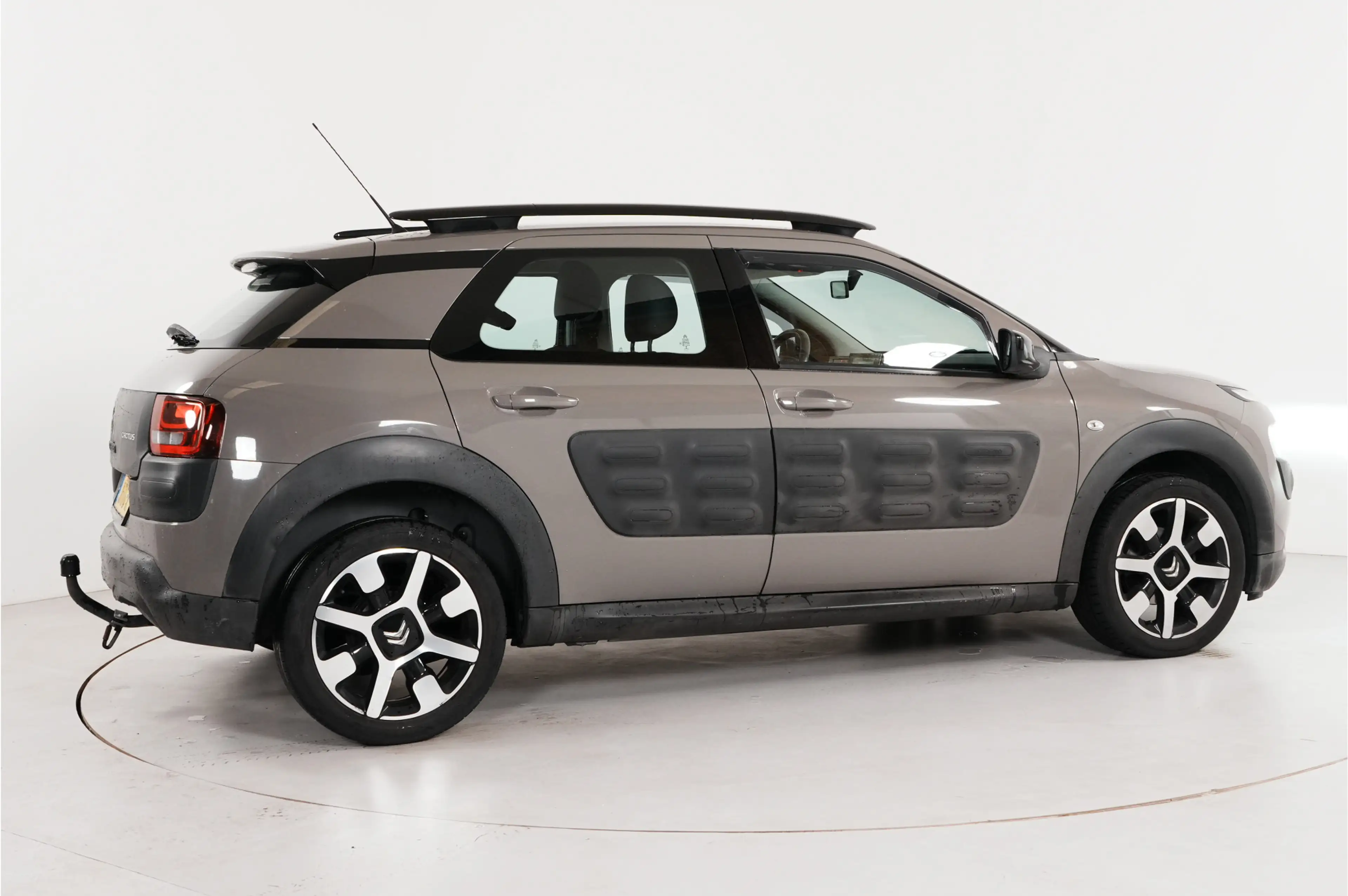 Citroen C4 Cactus 1.6 BlueHDi Feel | Trekhaak | Cruise | — photo 24