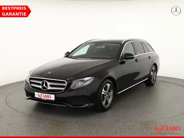 Mercedes-Benz E 200 E200d T Avantgarde LED Navi Sitzheizung Kamera