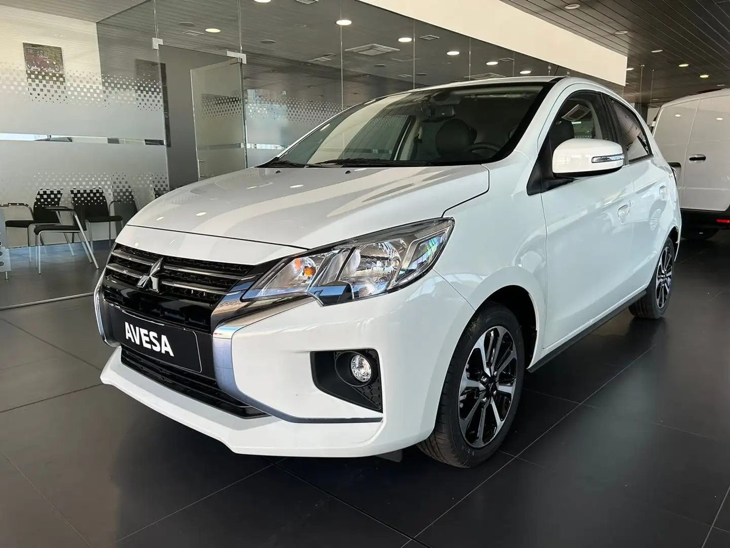 Mitsubishi Space Star 120 MPI Kaiteki Bílá - 1
