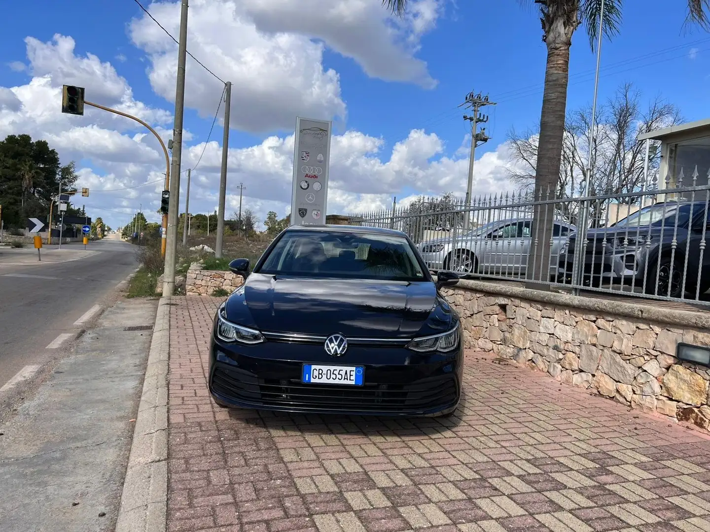 Volkswagen Golf Golf VIII 2020 1.0 tsi STYLE 110cv Nero - 2